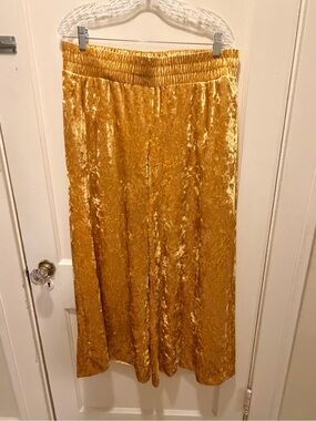 A New Day Crushed Velvet Wide Leg Pant L